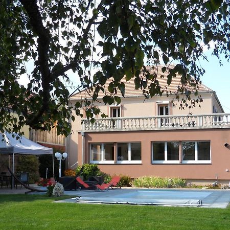 Maison Curiale Montreux-Chateau Bagian luar foto